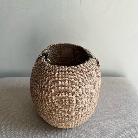 CLARE V Pot de Miel Straw Bag - Picture 7 of 9